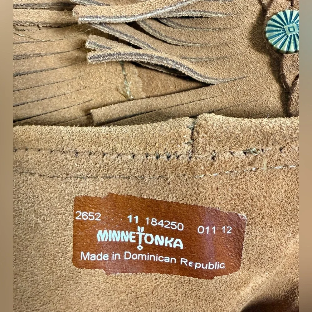 Minnetonka Girls Triple Fringe Suede Side Zip Soled Moccasin Boots Size 11